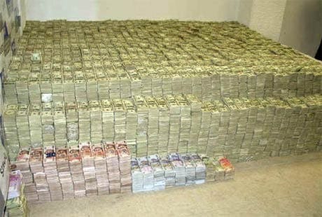 205-million-in-Mexican-drug-cartel-cash-courtesy-gadgets.fosfor.se_.jpg