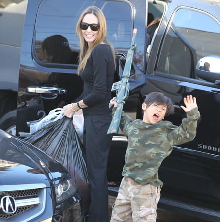 Angelina Jolie and son Pax (courtesy http://fox411.blogs.foxnews.com) 