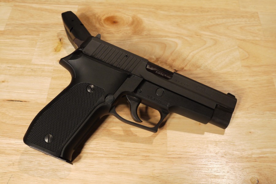 Gun Review: SIG SAUER P226