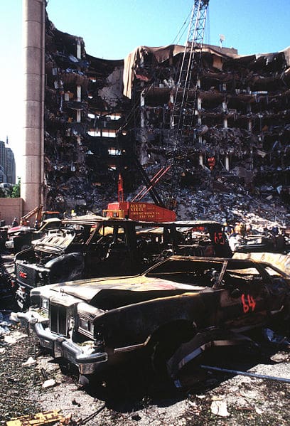 Oklahoma City bombing aftermath (courtesy wikipedia.org)