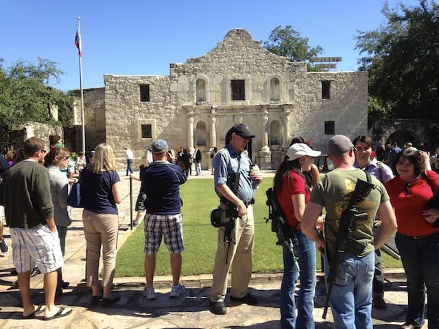Alamo gun rights rally (courtesy The Truth About Guns)