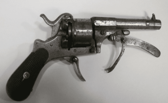 Pistol (courtesy stamfordmercury.co.uk)