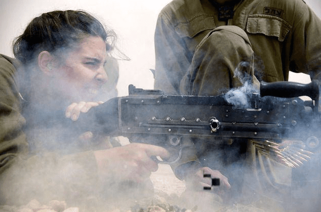 Machine gun (courtesy IDF Women Facebook page)