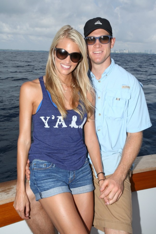 lThe forgetful Lauren Tannehill with her husband (courtesy gossipextra.com)