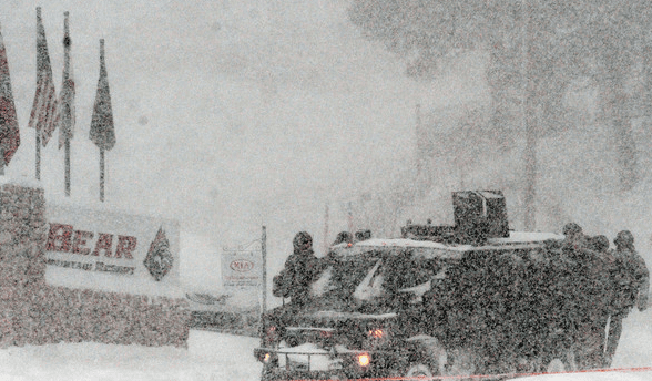 LA SWAT team chases Dorner in the snow
