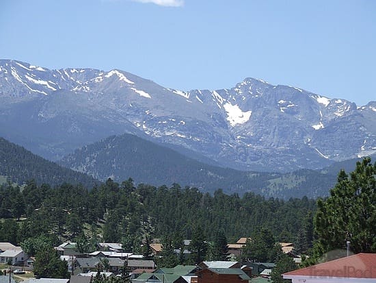 view-of-rocky-mountain-natl-park-from-hotel-loveland