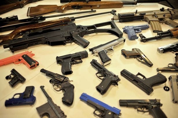 Manchester weapons haul (courtesy manchestereveningnews.co.uk)