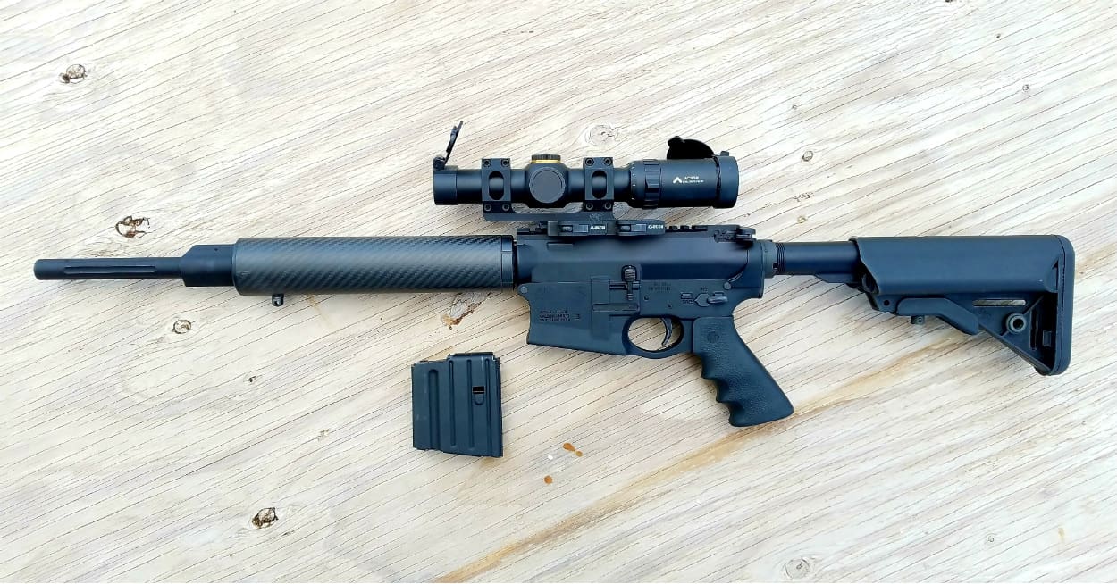 Building an AR-15 - Part 2: A Review of the Hogue OverMolded Free Float Ext...