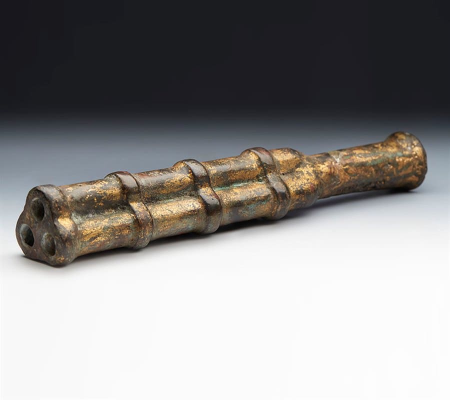 Ancient Chinese hand cannon courtesy xupes.com