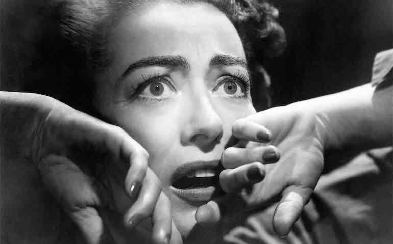 Joan Crawford is frightened (courtesy phobia.wikia.com)