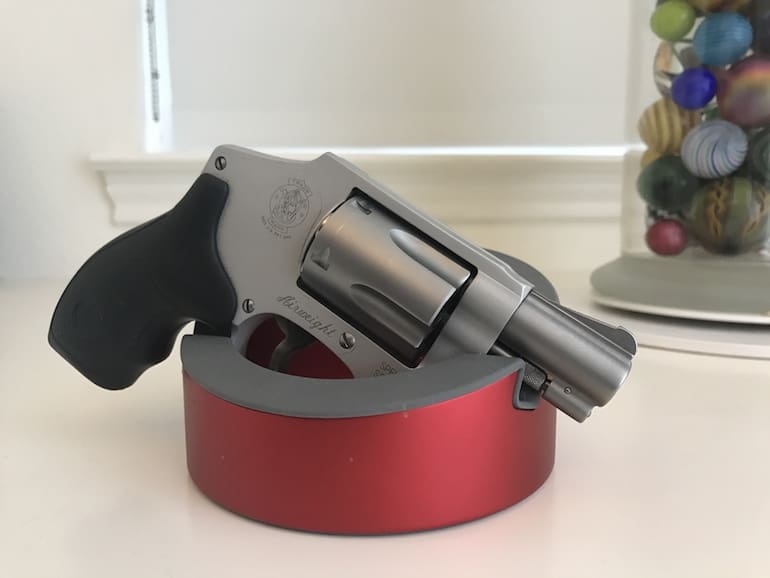 Smith & Wesson Airweight (courtesy thetruthaboutguns.com)