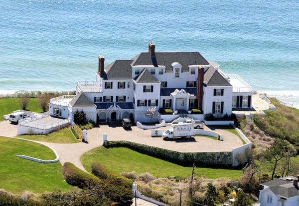 Taylor Swift's $17m Newport mansion (courtesy trendingreport.com)