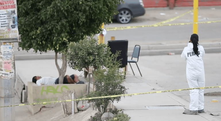 Tijuana murder scene (courtesy sandiegouniontribune.com)
