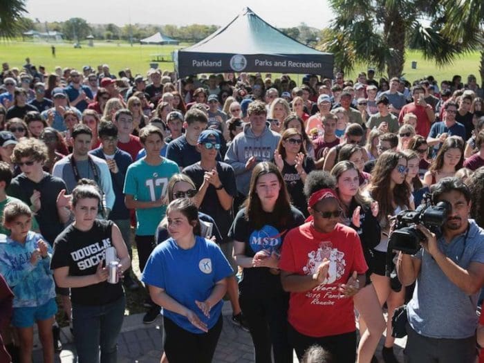 Memorial for victims of Parkland, Florida school shooting victims (courtesy abcnews.go.com)