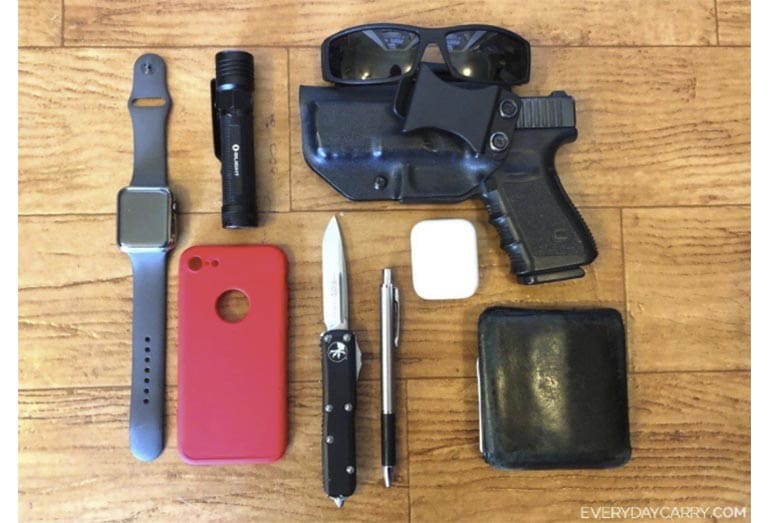 EDC GLOCK 19 Everyday Carry Concealed