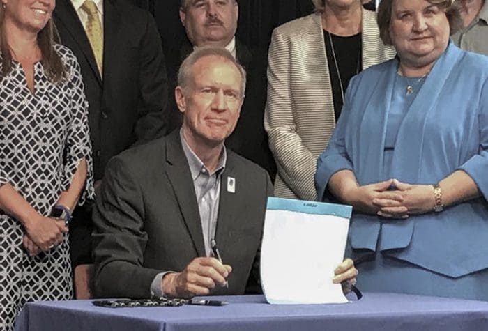 Governor Bruce Rauner Signs Red Flag Waiting Period Bill