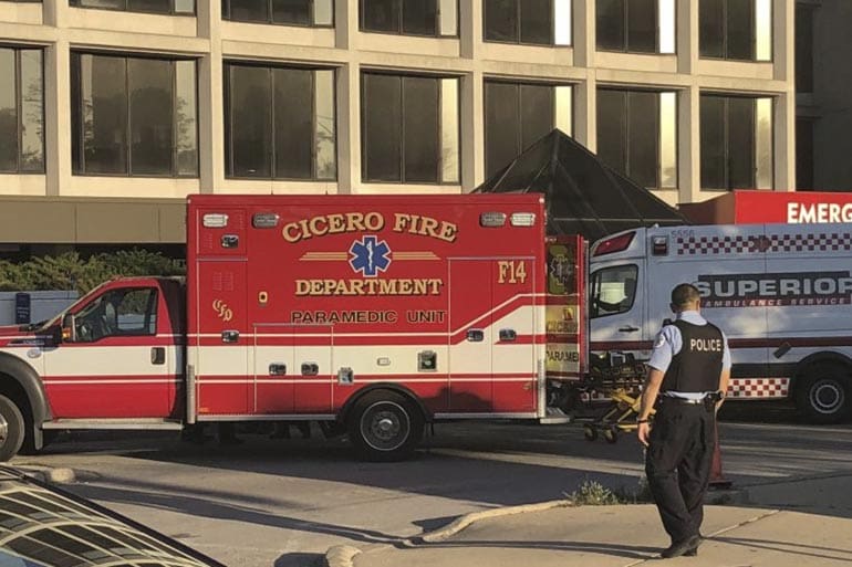 Chicago Sun-Times Concealed Carry Cicero Good Samaritan Police Officer Shot