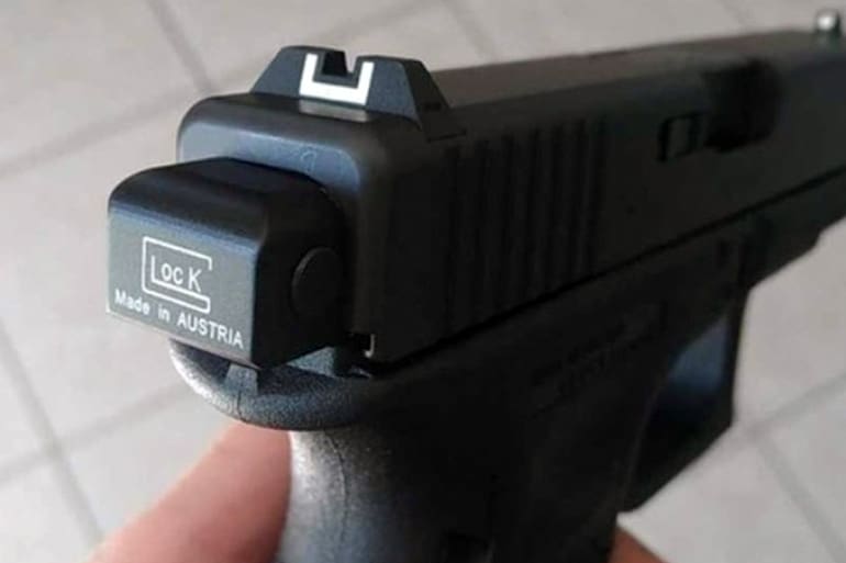 Chicago Police Arresting Buyers of Chinese Full-Auto GLOCK Switches VIDEO -...