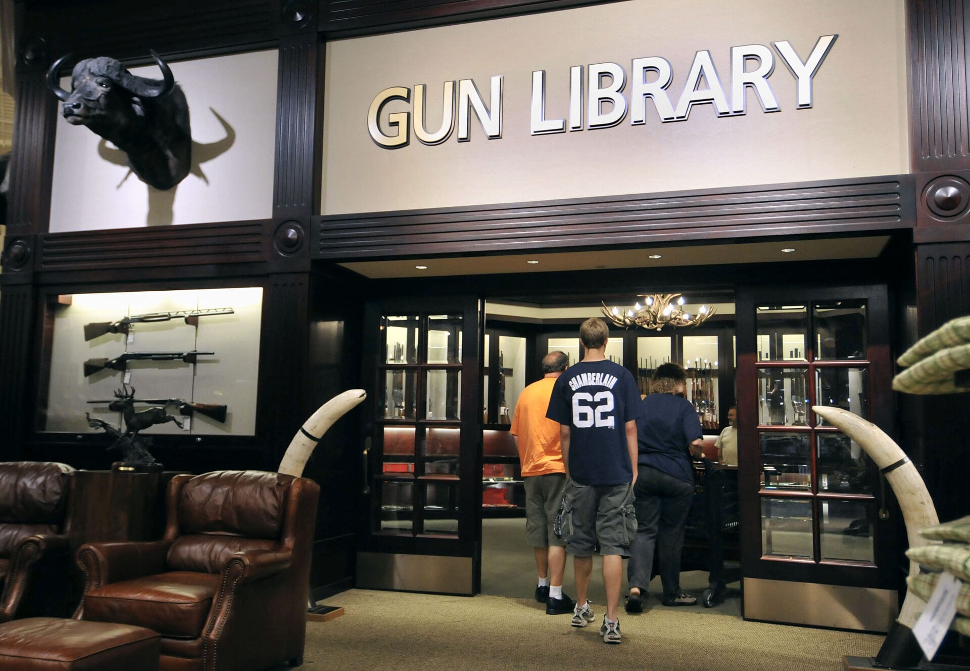 Cabela's gun library used rifle