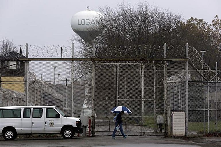 Illinois logan prison