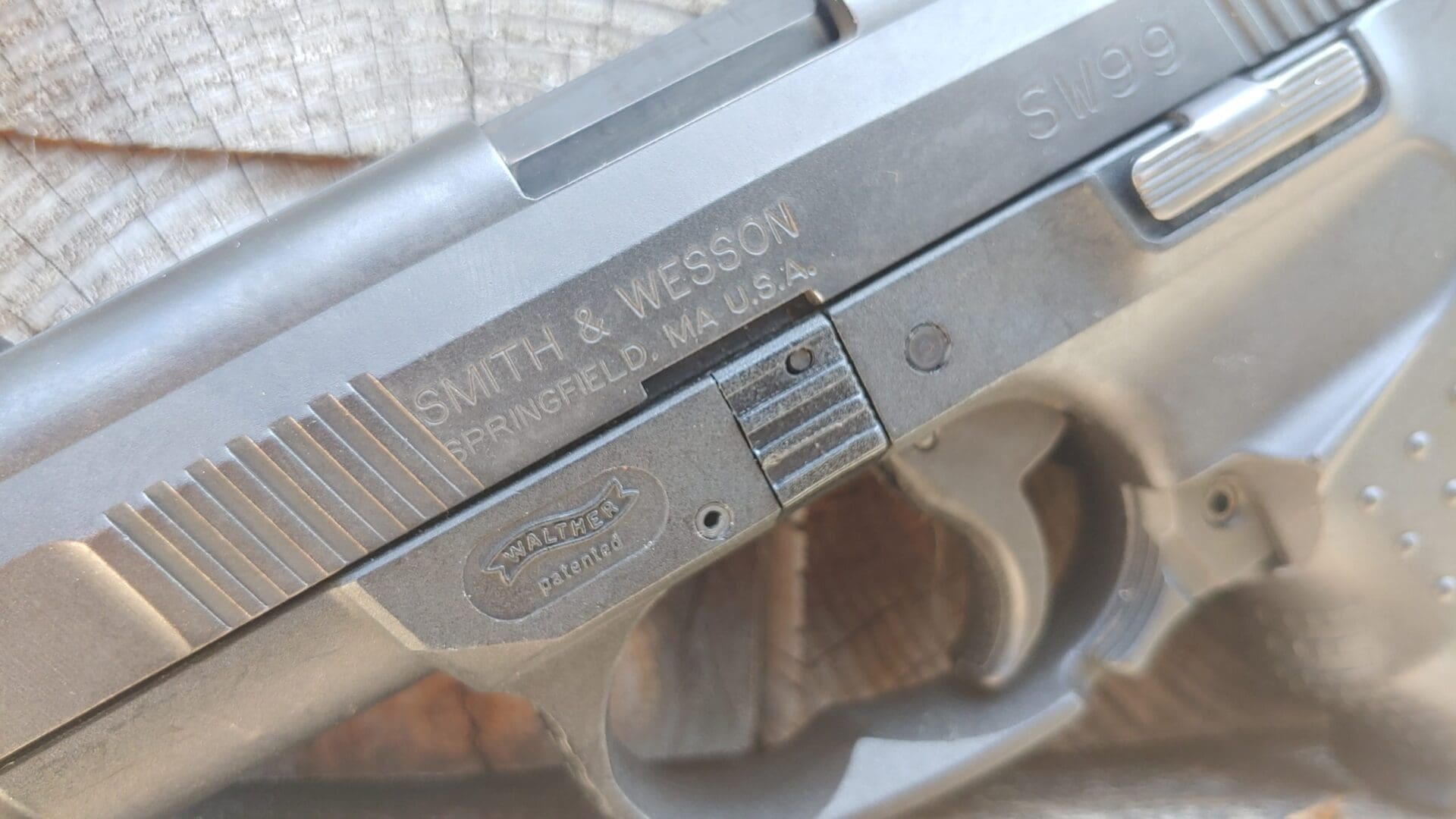 Smith & Wesson SW99c