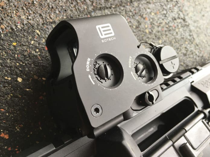EOTECH holographic weapon sight