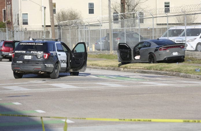 3 Police Officer Shot Houston Shootout