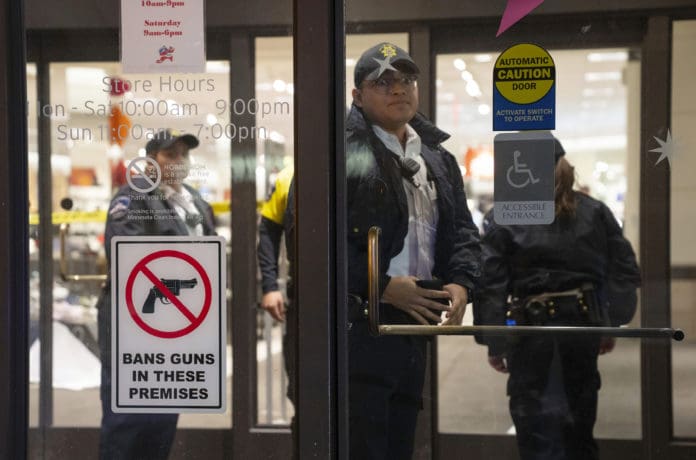gun-free zone no guns sign mall of america