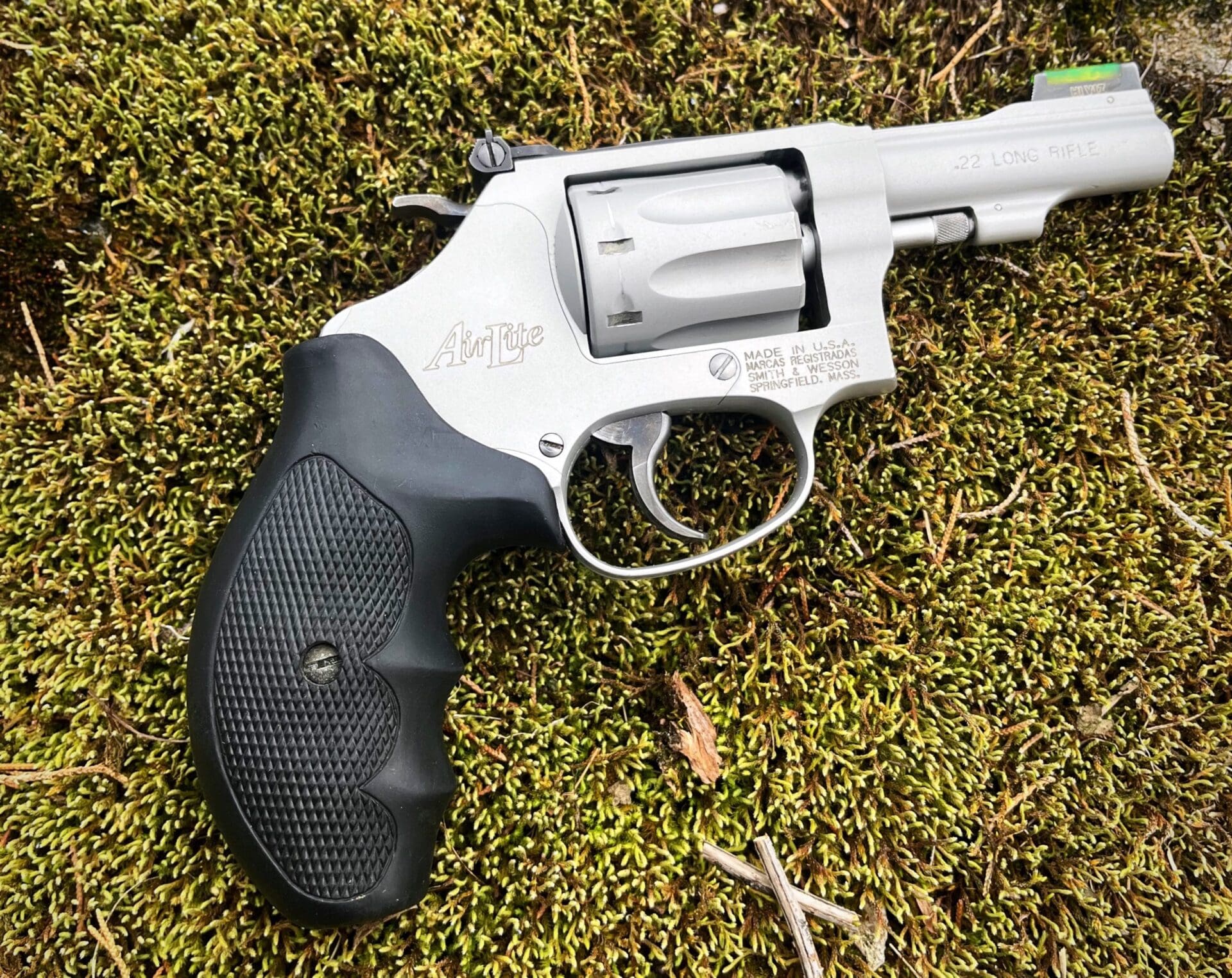 Smith & Wesson Model 317 Kit Gun .22 revolver review