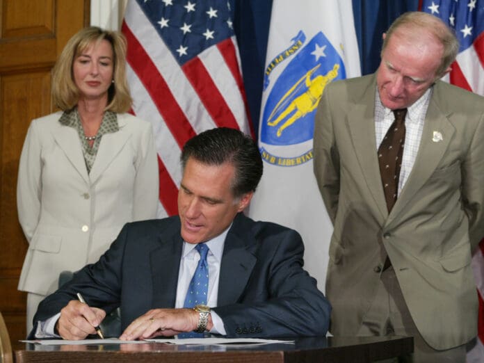 Mitt Romney Mass. assault weapons ban