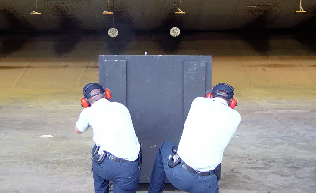 shoot train range kneel target