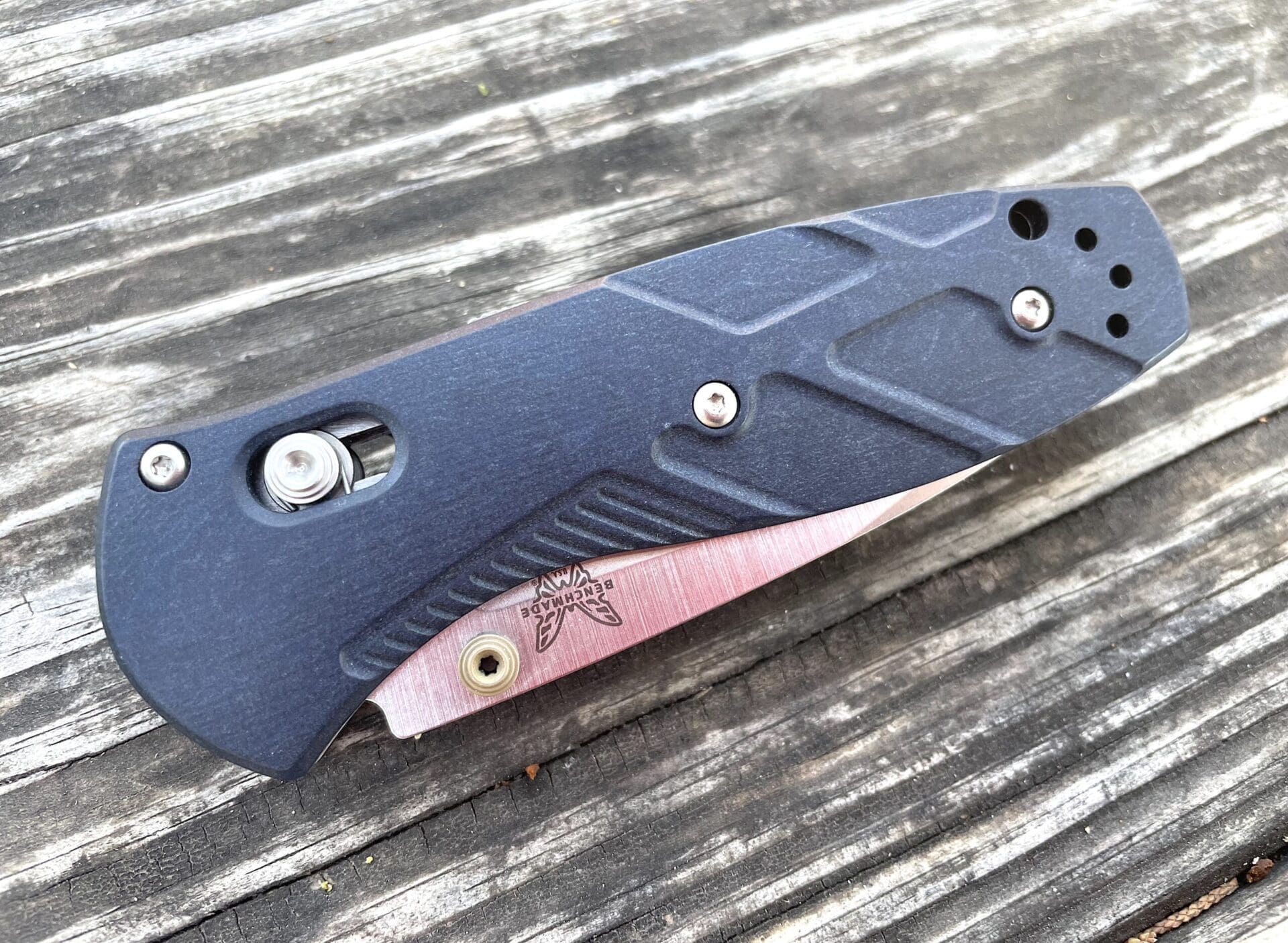 The Tactical Combat Things That Dont Suck Benchmade 585 03 Mini Barrage